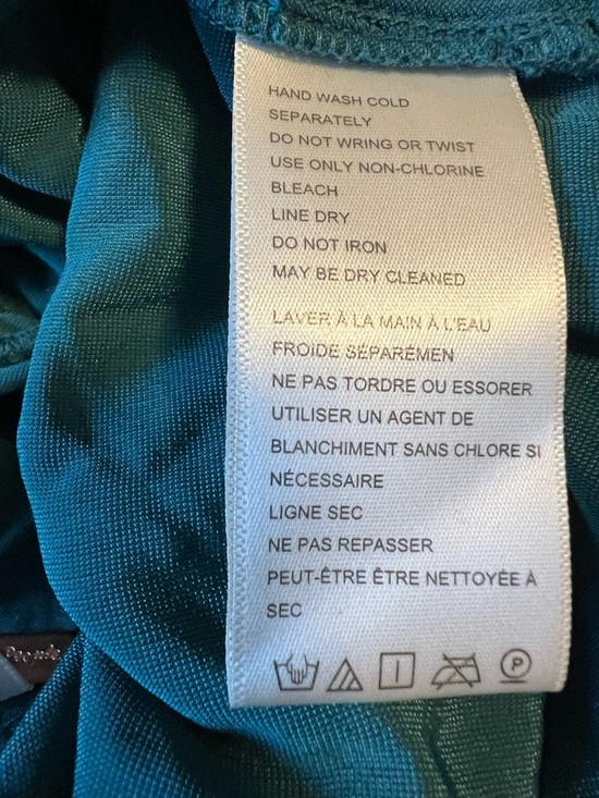 Free People Star Dust Ruffle Velvet Shorts in Teal Size Small NWT - Picture 6 of 9